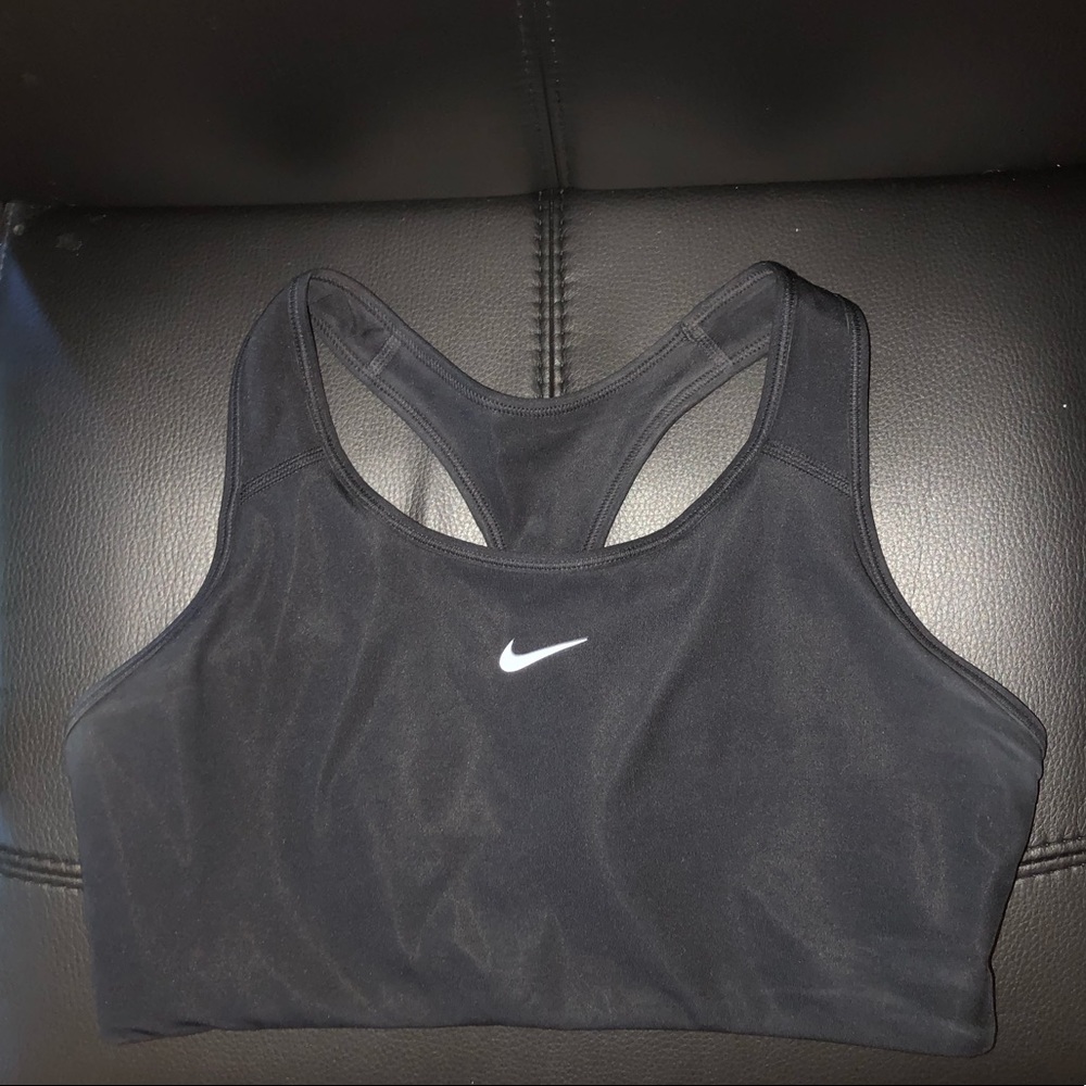 black nike dri- fit sports bra